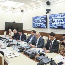 Предложения регионов по изменению законодательства в области рыболовства обсудили в Совете Федерации. Фото пресс-службы СФ