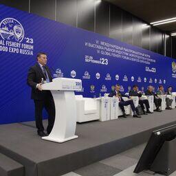 Круглый стол по теме судостроения состоялся на Global Fishery Forum. Фото пресс-службы Росрыболовства