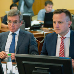 Председатель Общественного совета при рыболовстве Герман ЗВЕРЕВ и глава Союза рыбопромышленников Карелии Илья РАКОВСКИЙ на заседании совета 27 июня