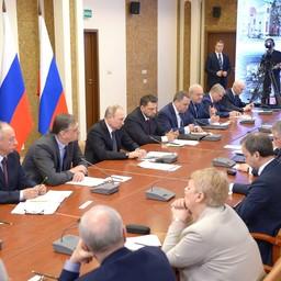 Глава государства Владимир ПУТИН на встрече с руководством РАН и Курчатовского института. Фото пресс-службы президента