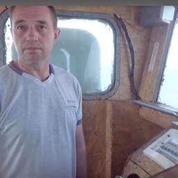 Украинского капитана Виктора Новицкого подозревают в браконьерстве. Кадр из оперативной съемки ФСБ России 