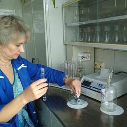 Определение нефтепродуктов в воде. Фото пресс-службы Каспийского НИИ рыбного хозяйства
