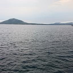 Работа в море не прекращается