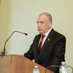 Первый зампредседателя комитета Совета Федерации по аграрно-продовольственной политике и природопользованию Сергей МИТИН