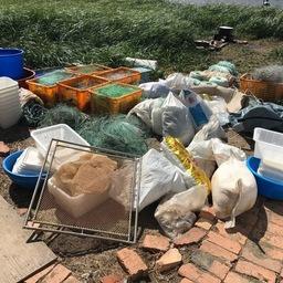 На северо-востоке Сахалина пограничники обнаружили рыбацкий стан для незаконной добычи лососевых и заготовки икры в промышленных масштабах. Фото пресс-службы областного погрануправления