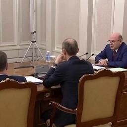 Правительство направит более 3,2 млрд рублей на строительство судов рыбопромыслового флота на верфях ДФО, сообщил премьер-министр Михаил МИШУСТИН. Скриншот из телеграмм-канала кабмина