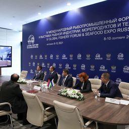 Церемония подписания прошла на IV Международном рыбопромышленном форуме и Выставке рыбной индустрии, морепродуктов и технологий. Фото пресс-службы Росрыболовства