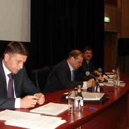 Совещание руководителя Росрыболовства С. Ильясова с руководителями подведомственных организаций. Москва, апрель 2007 г.