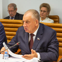 Первый зампредседателя комитета Совета Федерации по аграрно-продовольственной политике и природопользованию Сергей МИТИН