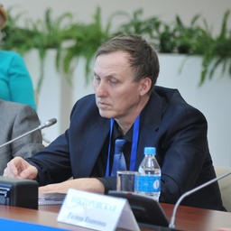 Руководитель Центра аквакультуры и прибрежных биоресурсов Национального научного центра морской биологии ДВО РАН Сергей МАСЛЕННИКОВ
