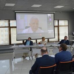 Президент Ассоциации предприятий рыбной отрасли Хабаровского края Сергей РЯБЧЕНКО выступил по видеосвязи