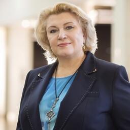 Директор Приморского филиала Россельхозбанка Елена БАКУМЕНКО