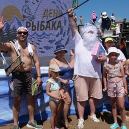 День рыбака отметили и в поселке Пригородное на берегу Анивского залива. Фото предоставлено администрацией Корсаковского городского округа