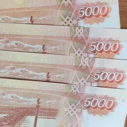 По данным правоохранителей, фигурант вместе с коллегой требовал взятку в 2,5 млн рублей за прекращение административного давления и общее покровительство