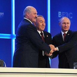 В Астане главы Беларуси, Казахстана и России подписали Договор о Евразийском экономическом союзе. Фото пресс-службы Президента РФ.