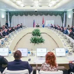 Во Владивостоке прошло третье заседание наблюдательного совета свободного порта. Фото пресс-службы Корпорации развития Дальнего Востока