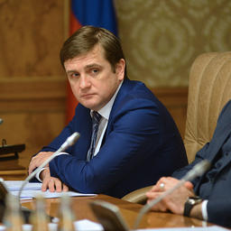 Замминистра сельского хозяйства – руководитель Росрыболовства Илья ШЕСТАКОВ и замминистра по развитию Дальнего Востока Александр КРУТИКОВ. Фото пресс-службы Росрыболовства