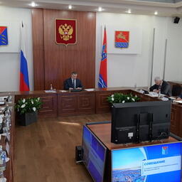Вопросы поддержки рыбной отрасли обсуждались на совещании по социально-экономическому развитию Магаданской области, проведенном вице-премьером — полпредом президента на Дальнем Востоке Юрием ТРУТНЕВЫМ. Фото пресс-службы полпредства