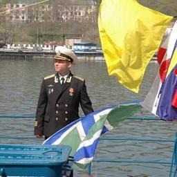 Подъем флага на новом пограничном сторожевом корабле. Владивосток, май, 2007 г.
