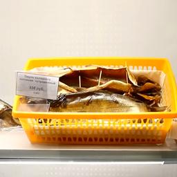 В разных районах Иркутской области правоохранители изъяли партии готового к продаже омуля. Кадр оперативной съемки МВД России