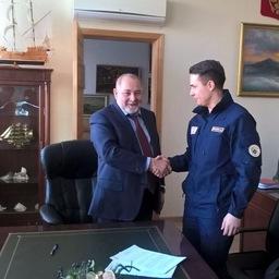 Директор Тихоокеанского научно-исследовательского рыбохозяйственного центра Лев БОЧАРОВ и начальник Центра системы мониторинга рыболовства и связи Артем ВИЛКИН. Фото пресс-службы ТИНРО-Центра