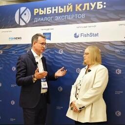 Председатель совета директоров медиахолдинга «Фишньюс», сомодератор встречи Рыбного клуба Эдуард КЛИМОВ и директор по развитию бизнеса FishStat Екатерина ПОДЛЕССКИХ