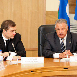 Владислав СУРКОВ и Виктор ИШАЕВ 