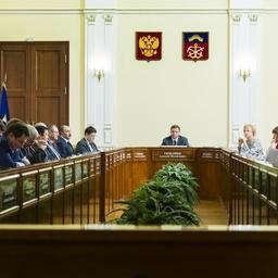Отчет о деятельности комитета рыбохозяйственного комплекса заслушали в Мурманске. Фото пресс-службы областного правительства