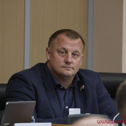 Председатель комитета законодательного собрания Приморского края по продовольственной политике и природопользованию Евгений ЗОТОВ. Фото пресс-службы регионального парламента
