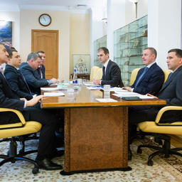 Министр природных ресурсов и экологии Дмитрий КОБЫЛКИН провел встречу с главой Карелии Артуром ПАРФЕНЧИКОВЫМ. Фото пресс-службы Минприроды