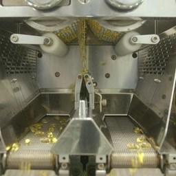 Продукцию для программы выпускает Тымлатский рыбокомбинат. Фото пресс-службы правительства Камчатки