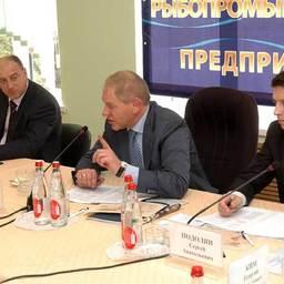 Андрей Крайний: «Сверхдоходы остаются в кармане оптовиков»