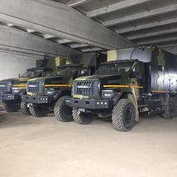 В числе новой техники - четыре автомобиля «Урал-Некст». Фото пресс-службы регионального Минсельхозпрода