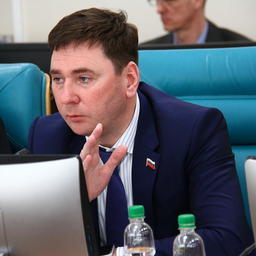 Депутат Сахалинской областной думы, президент Ассоциации рыбопромышленных предприятий Сахалинской области Максим КОЗЛОВ. Фото пресс-службы регионального парламента