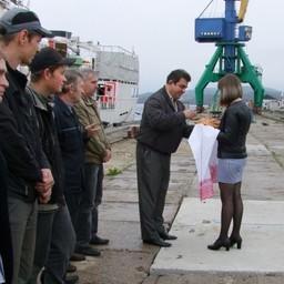 Торжественная встреча судна прошла на причале Преображенской базы тралового флота. Фото пресс-службы ПБТФ