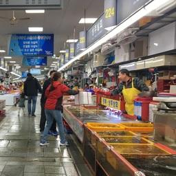 Рыбный рынок в Южной Корее