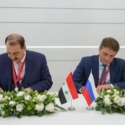 Подписи под документом поставили чрезвычайный и полномочный посол САР в России Риад ХАДДАД и руководитель Росрыболовства Илья ШЕСТАКОВ. Фото пресс-службы ведомства