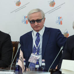 Статс-секретарь – замглавы Минэкономразвития Олег ФОМИЧЕВ, президент Российского союза промышленников и предпринимателей (РСПП) Александр ШОХИН, помощник Президента РФАндрей БЕЛОУСОВ