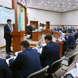 Депутатам презентовали законопроект об аквакультуре. Фото пресс-службы Мажилиса РК. https://parlam.kz