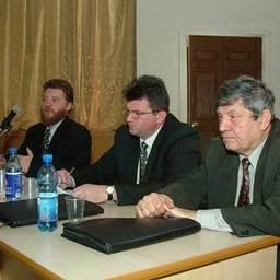 Общественные слушания о состоянии промысловых ресурсов и прогнозе ОДУ по Тихоокеанскому бассейну на 2007 г. Владивосток, октябрь, 2006 г