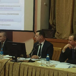 Директор ТИНРО-Центра Лев БОЧАРОВ, заместители руководителя Росрыболовства Петр САВЧУК и Василий СОКОЛОВ