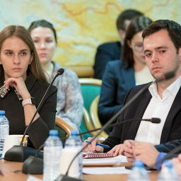 Заседание по «икорному вопросу». Фото пресс-службы Комитета Госдумы по природным ресурсам, собственности и земельным отношениям