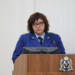 Старший помощник прокурора Хабаровского края по взаимодействию с представительными (законодательными) и исполнительными органами власти региона, органами местного самоуправления Наталия ТИТОВА. Фото пресс-службы краевой законодательной думы