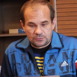 Заведующий лабораторией ресурсов континентальных водоемов и рыб эстуарных систем ТИНРО-Центра Евгений БАРАБАНЩИКОВ