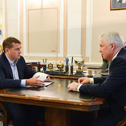 Руководитель Росрыболовства Илья ШЕСТАКОВ и глава Республики Бурятия Вячеслав НАГОВИЦЫН. Фото пресс-службы ФАР