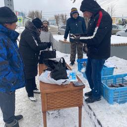 Свежую продукцию в рамках «Доступной рыбы» реализовали и в Невельске. Фото регионального агентства по рыболовству