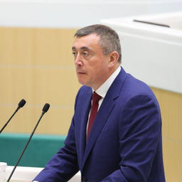Выступление губернатора Сахалинской области Валерия ЛИМАРЕНКО в Совете Федерации. Фото из Telegram-канала главы региона