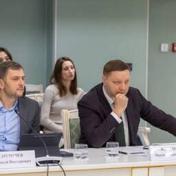 Транспортировка грузов по Севморпути через Корсаков рассматривалась на региональном совете по инвестиционной деятельности. Фото пресс-службы правительства Сахалинской области