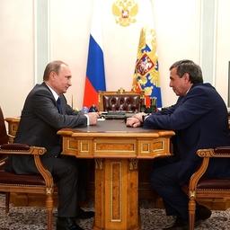 Владимир Путин провел рабочую встречу с губернатором Новосибирской области Владимиром Городецким. Фото пресс-службы президента РФ