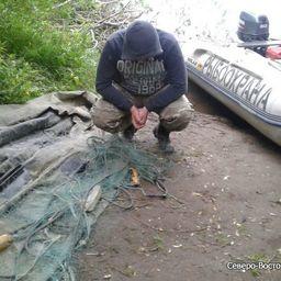 Застигнутый с поличным браконьер. Фото пресс-службы СВТУ